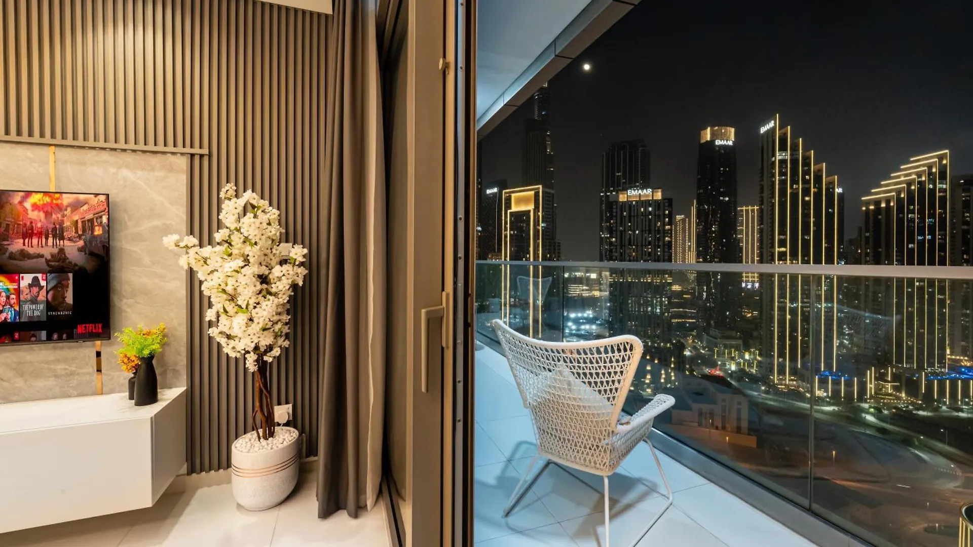 Appartamento Stunning Burj View - High Infinity Pool - Cozy 2Br Dubai 0*,  Emirati Arabi Uniti