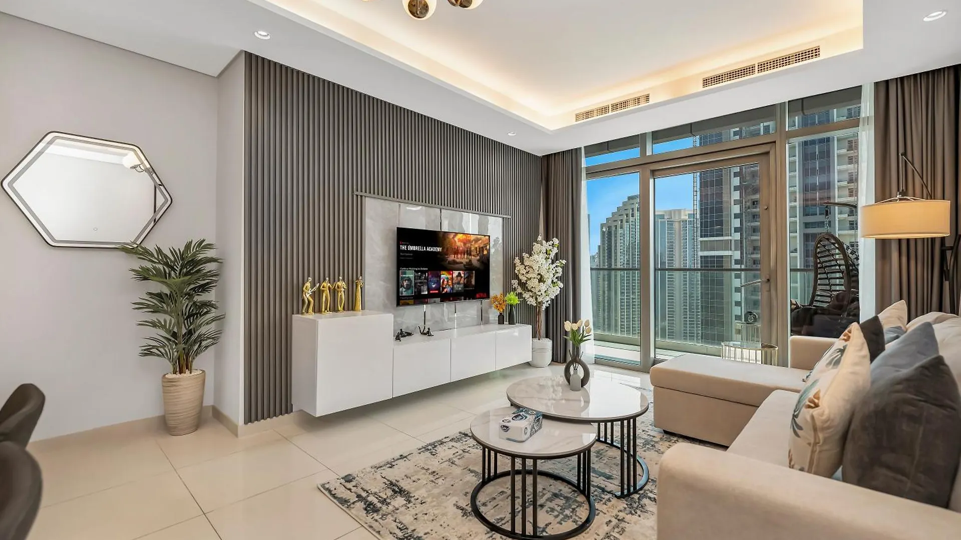 Appartamento Stunning Burj View - High Infinity Pool - Cozy 2Br Dubai