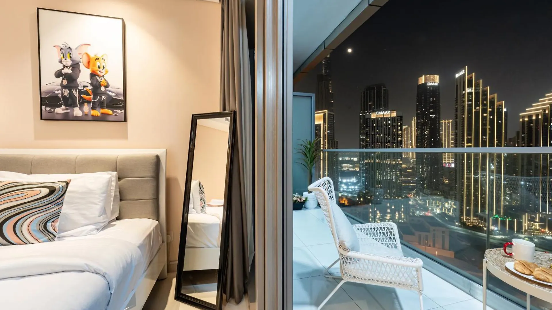 Apartmán Stunning Burj View - High Infinity Pool - Cozy 2Br Dubaj