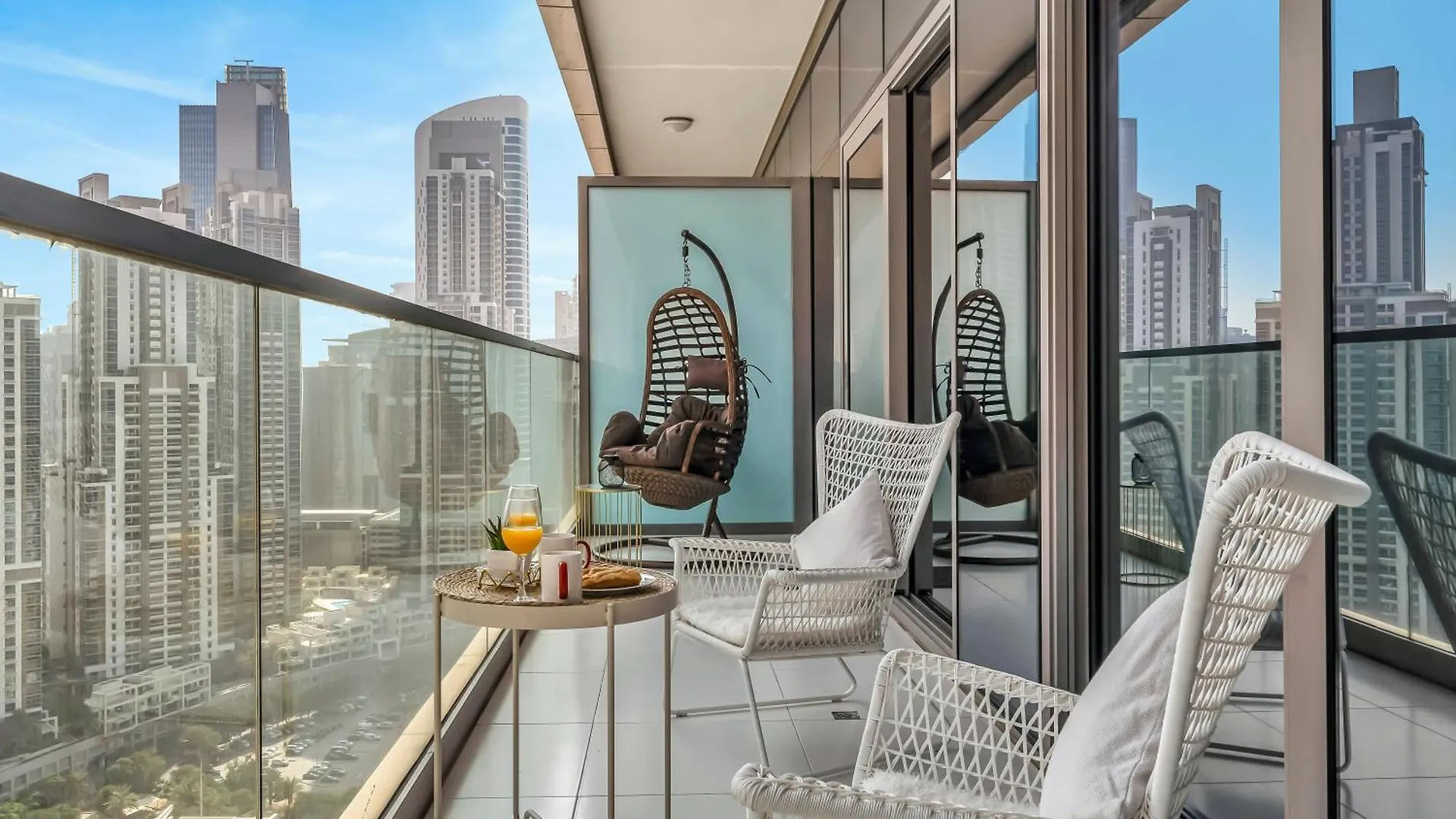 Stunning Burj View - High Infinity Pool - Cozy 2Br Apartment Dubai 0*,  United Arab Emirates