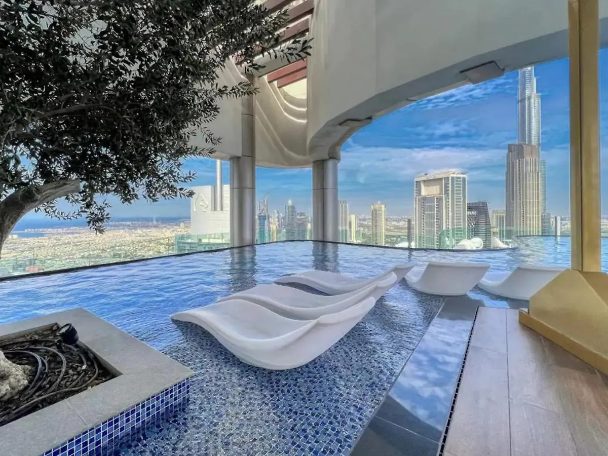 Stunning Burj View - High Infinity Pool - Cozy 2Br Apartment Dubai 0*,  United Arab Emirates
